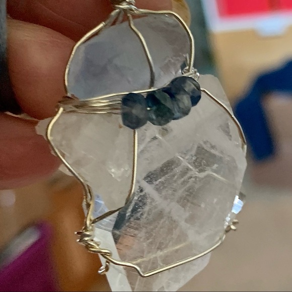 Blue Fluorite, Faden Quartz & Kyanite Bead Necklace - Picture 7 of 14